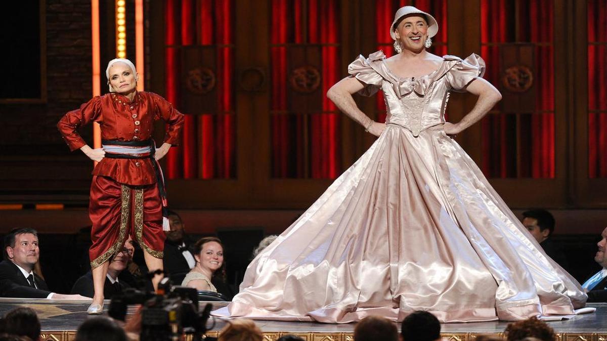 
Kristin Chenoweth, left, and Alan Cumming put their own twist on “The King and I,” which won a Tony Award on Sunday night. 
