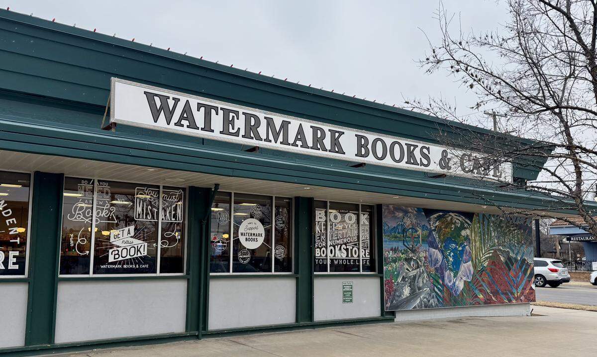 Watermark Books & Cafe has been in business since 1997. It moved to Lincoln Heights, Douglas and Oliver, in 1996.