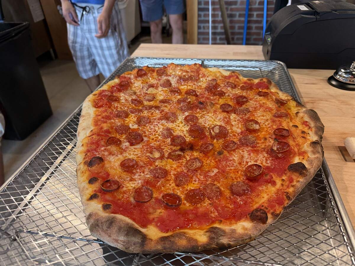 Tommy’s Apizza will serve full pies, which are 18-20 inches, and quarter pies.