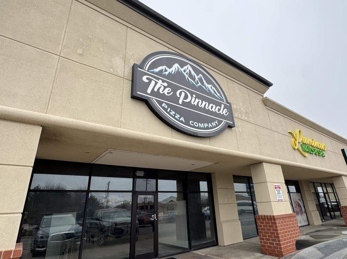 The Pinnacle Pizza Company will open on Wednesday in the space at 532 N. Webb Road that most recently was occupied by Shocker Pools. Before that, it was home to Livingston’s Diner.