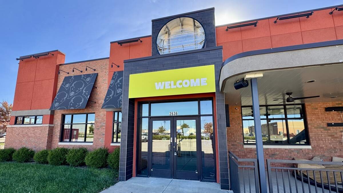The old Buffalo Wings and Rings space in Greenwich Place will soon be home to an all-you-can-eat sushi and hibachi restaurant called Izumi.