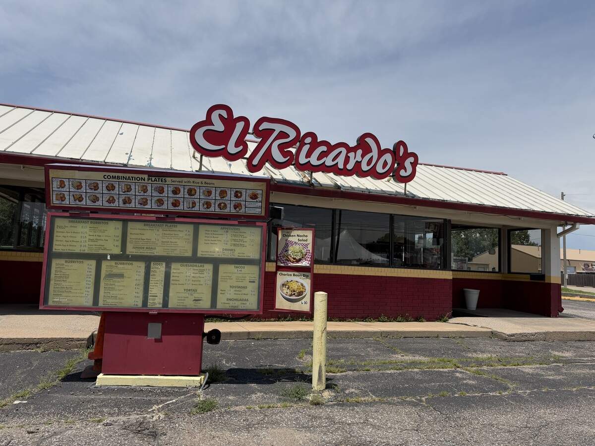 El Ricardo’s at 503 N. West St. appears to have closed.