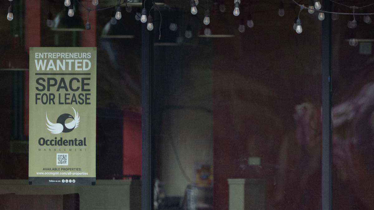 “For lease” signs are now hanging in the spot previously occupied by Wichita Cheesecake Company. The owner said that the city’s new paid downtown parking plan led him to decide to relocate the business elsewhere.