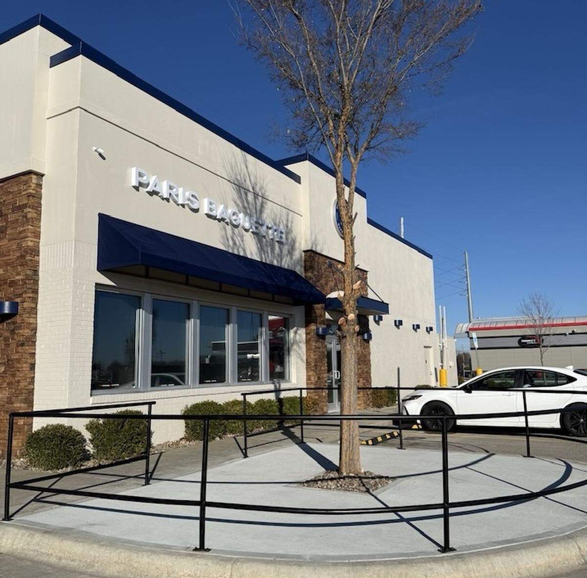 Wichita’s second Paris Baguette is opening at 13th and Tyler.