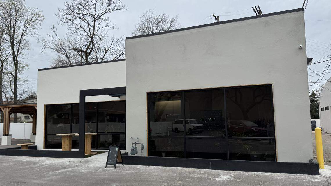 New Wichita business will specialize in exotic plants, micro geckos — and coffee