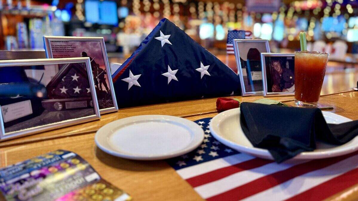Texas Roadhouse always sets a place for a missing soldier on Veterans Day.