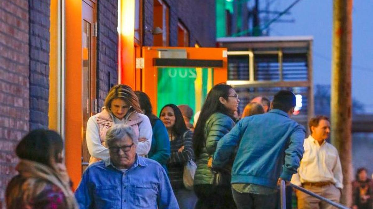 Art lovers make their way down Commerce Street on Final Friday. (March 31, 2017)