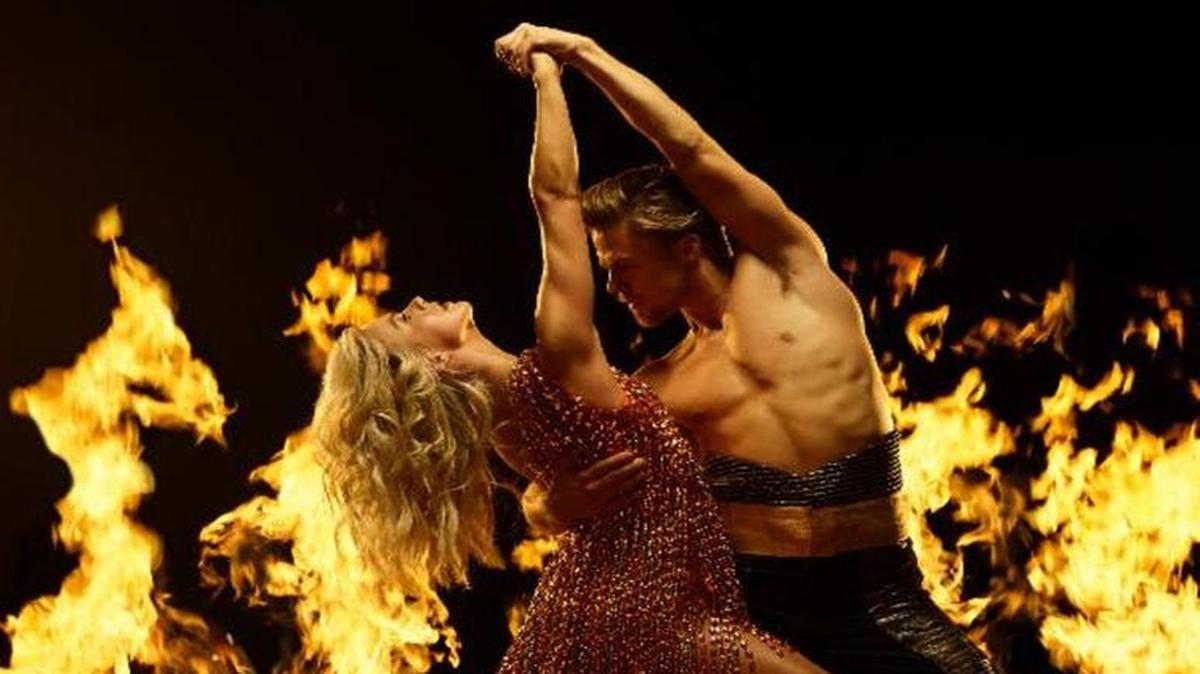 Sibling duo Julianne and Derek Hough return to Hartman Arena with the “Move – Beyond – Live on Tour” on Friday.