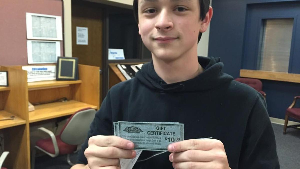 Tucker Benson received $150 in Warren Theatre gift certificates in the Oscar contest for ages 13-17. The top winner in the adult category was Sheldon Stevens.