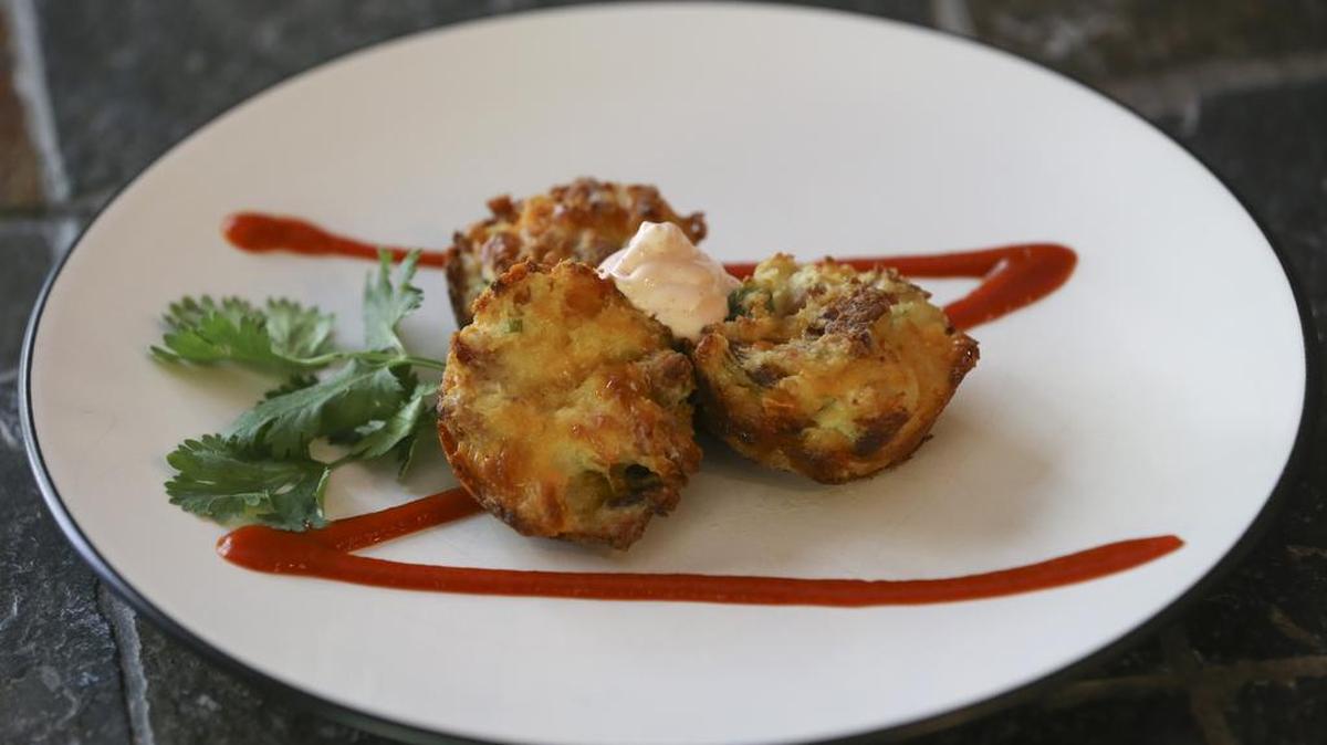 Cheesy cauliflower/bacon bites