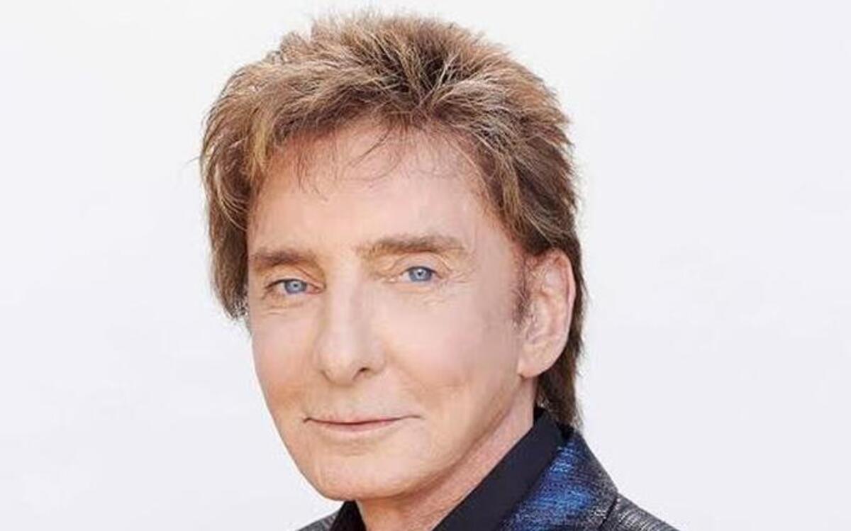Barry Manilow has been hospitalized in Los Angeles for complications from oral surgery.