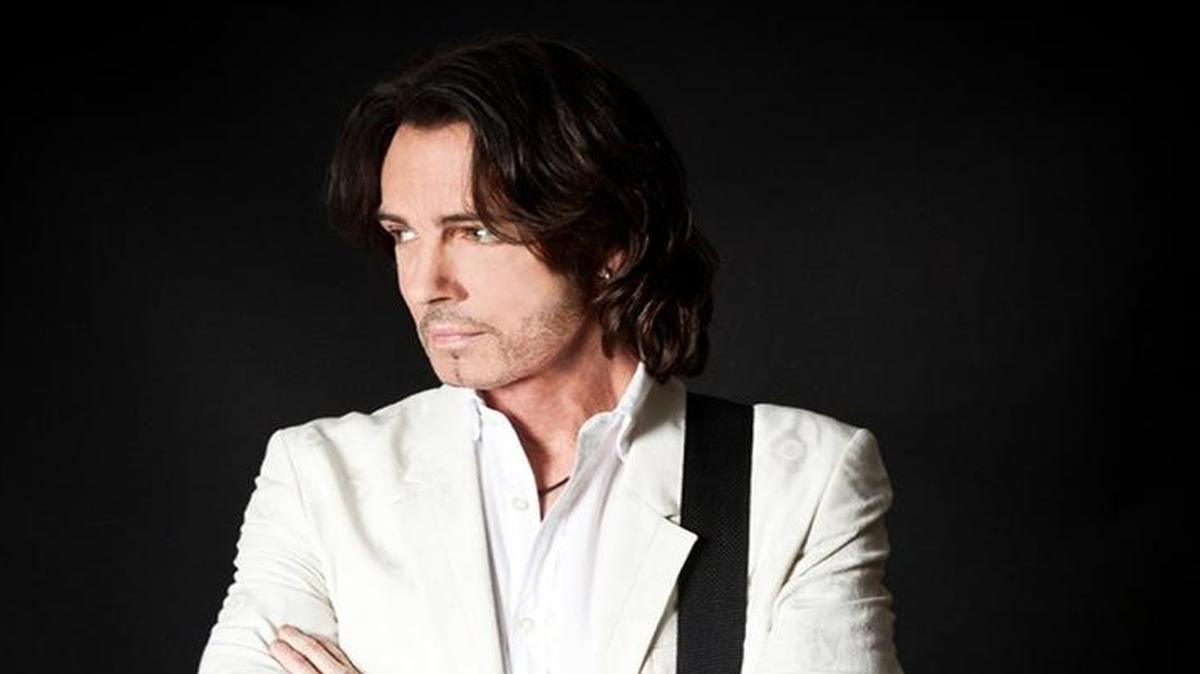 Singer and actor Rick Springfield will headline a concert in Andover’s Central Park on Saturday.