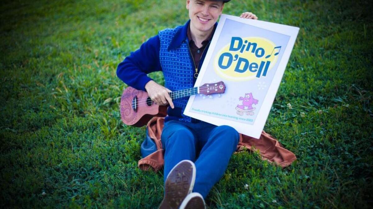 
Dino O’dell educates children through performance.

