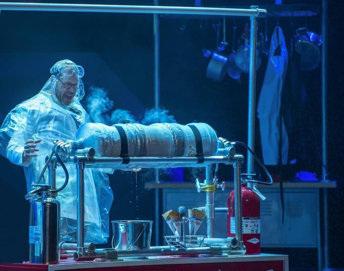 Alton Brown was last in Wichita with his 2017 “Eat Your Science” tour.