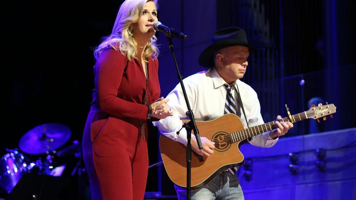 Trisha Yearwood fans in Wichita can enter a radio contest to win lunch with her on Saturday.