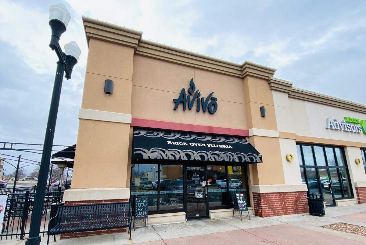 Avivo Brick Oven Pizzeria, one of NewMarket Square’s longest-running restaurants, will close if the current owners can’t find a buyer.