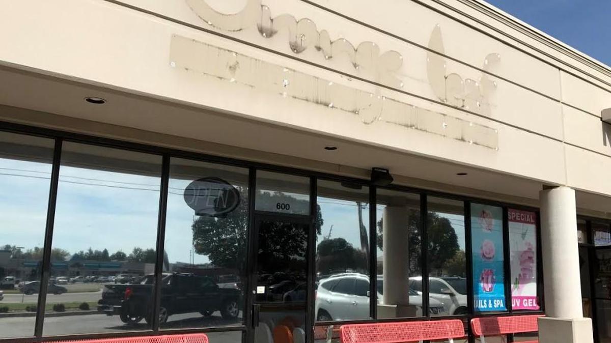 The sign is gone from the Orange Leaf at 21st and Tyler.