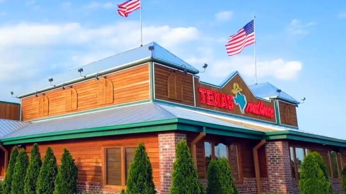 Texas Roadhouse is among the many Wichita restaurants offering Veterans Day deals.