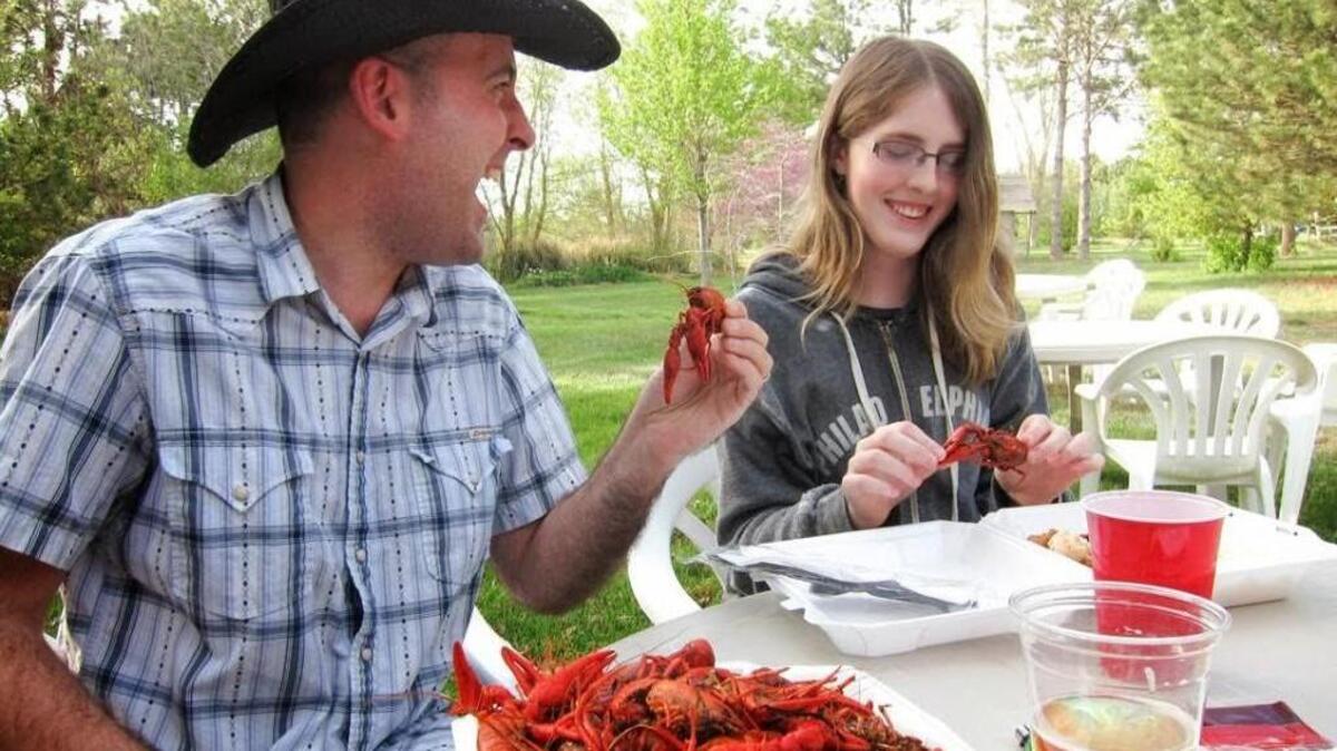 A crawfish boil followed by a night of Cajun and Zydeco music await you at Prairie Pines.
