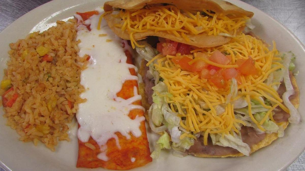 Ruben’s Mexican Grill is offering 10 percent off the total bill on Black Friday.