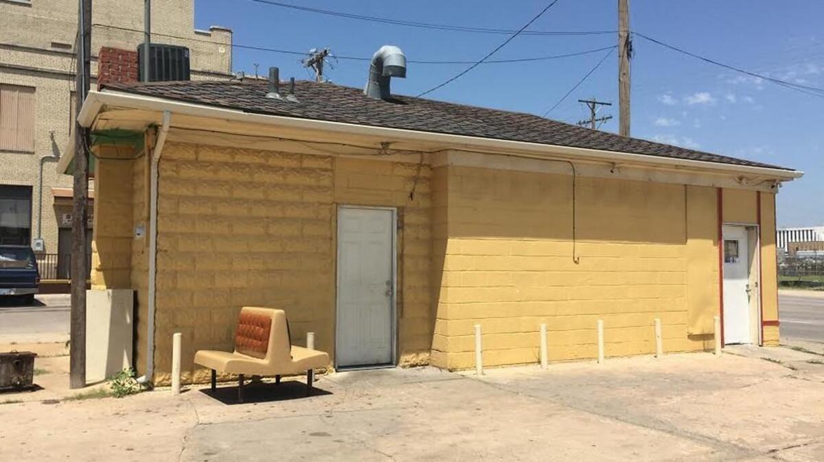 Angela’s Cafe, a tiny downtown restaurant near Central and Washington, has closed after 35 years.