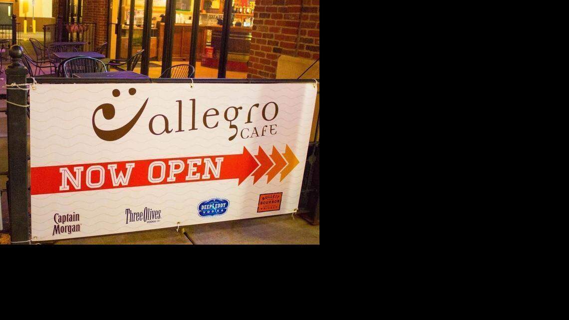 
Allegro Cafe has replaced Caffe Moderne in Old Town Square.
