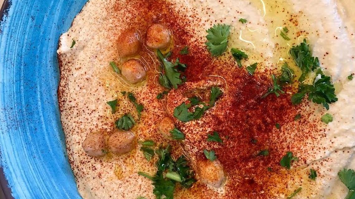 Review: New Meddys has nice new building, same fresh food