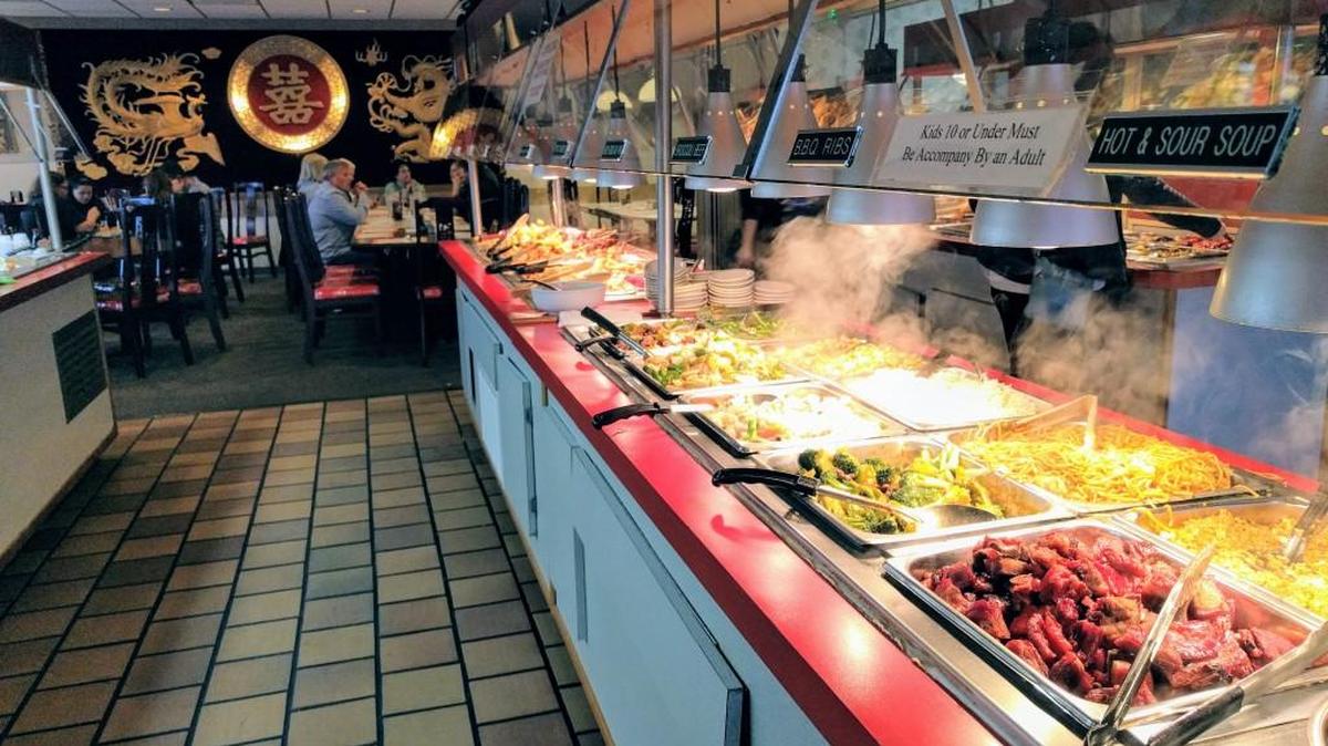 The buffet at Shanghai isn’t huge, but it’s well maintained.