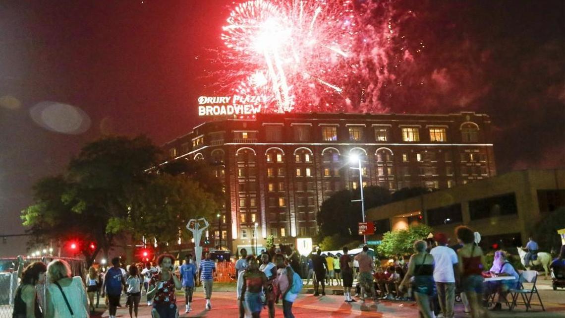 Spectators watch the fireworks as Riverfest comes to an end in 2015. (June 6, 2015)