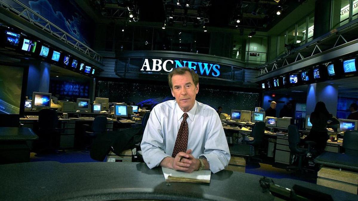 
Longtime ABC news anchor Peter Jennings, shown in 2001, died Aug. 7, 2005.
