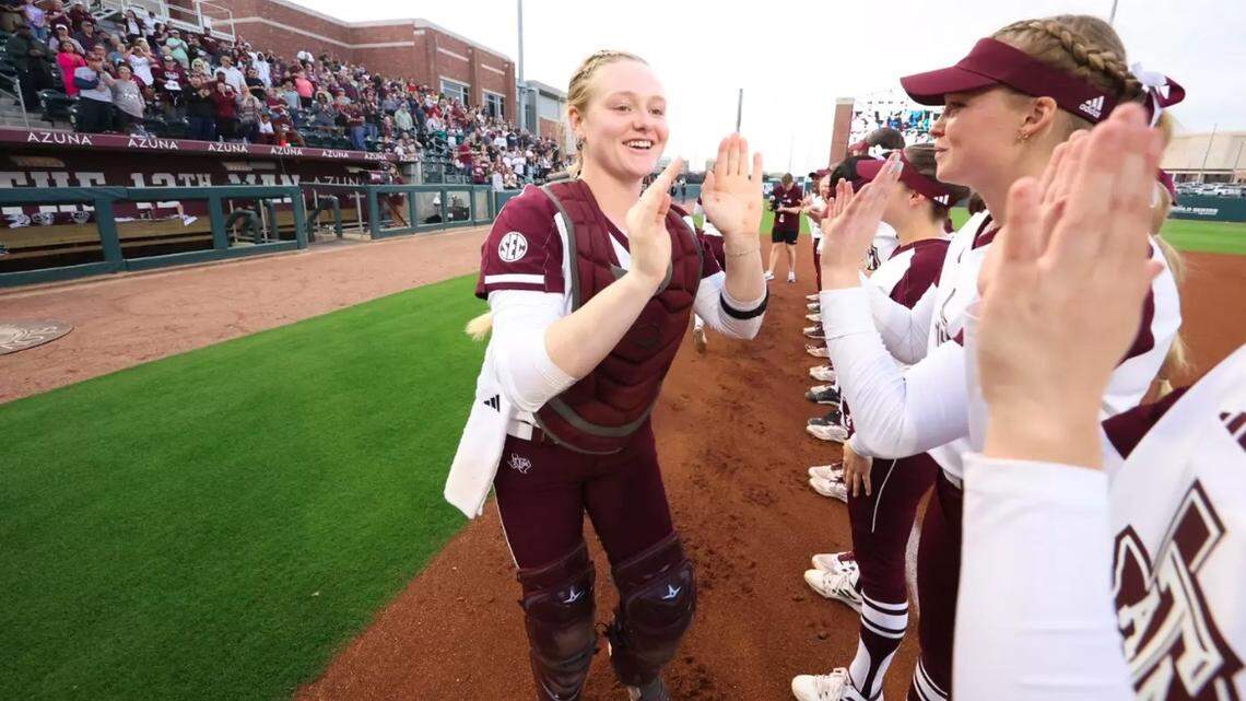 Return to Wichita for pro AUX softball affords Julia Cottrill time with ‘best friend’