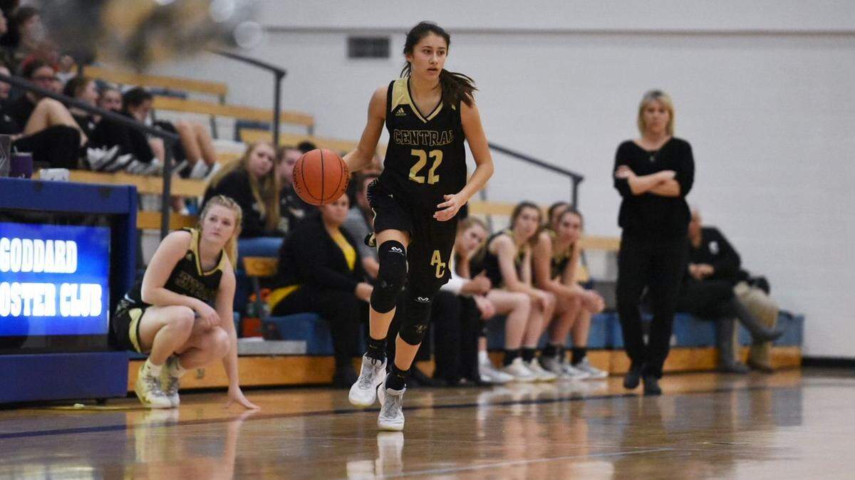Andover Central junior Brittany Harshaw is averaging 20 points for the undefeated Jaguars, who have won 25 straight games.