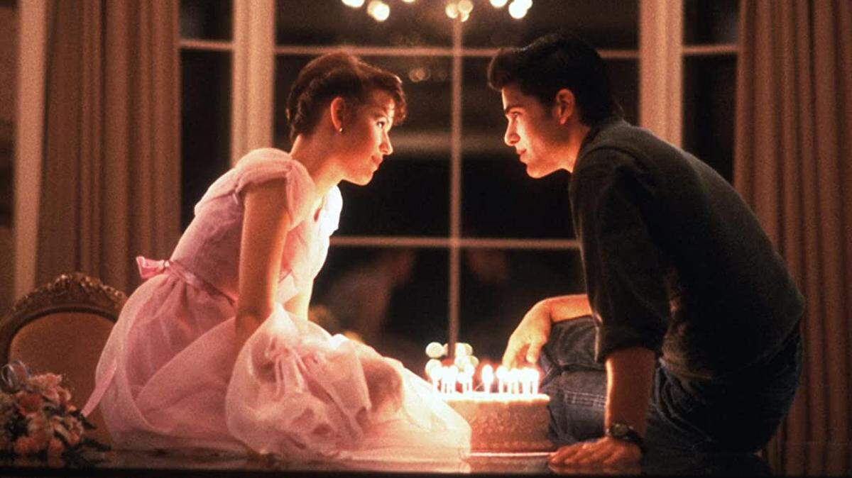 Molly Ringwald and Michael Schoeffling star in “Sixteen Candles.”