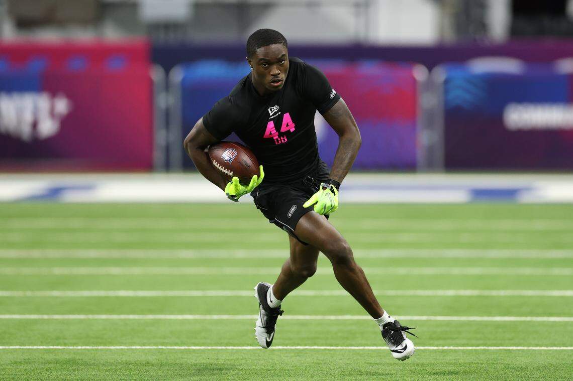 V J Payne of the Kansas State Wildcats participates in a drill during the 2026 NFL Scouting Combine at Lucas Oil Stadium on February 27, 2026 in Indianapolis, Indiana.