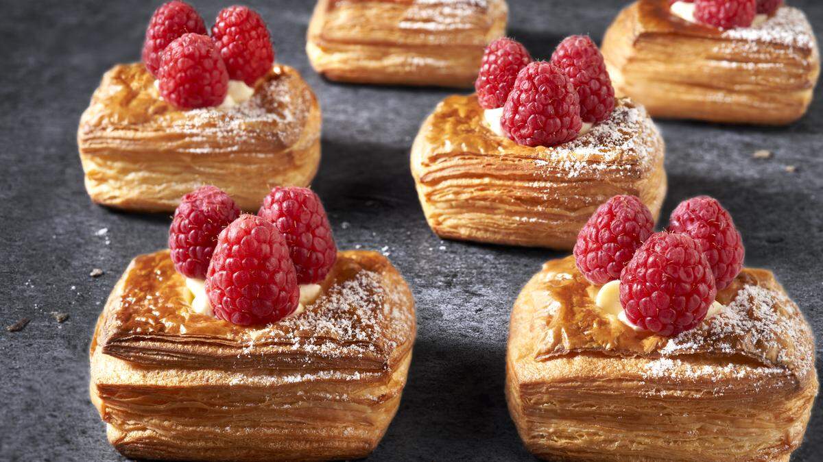 Paris Baguette will offer French baked goods as well as sandwiches and salads.