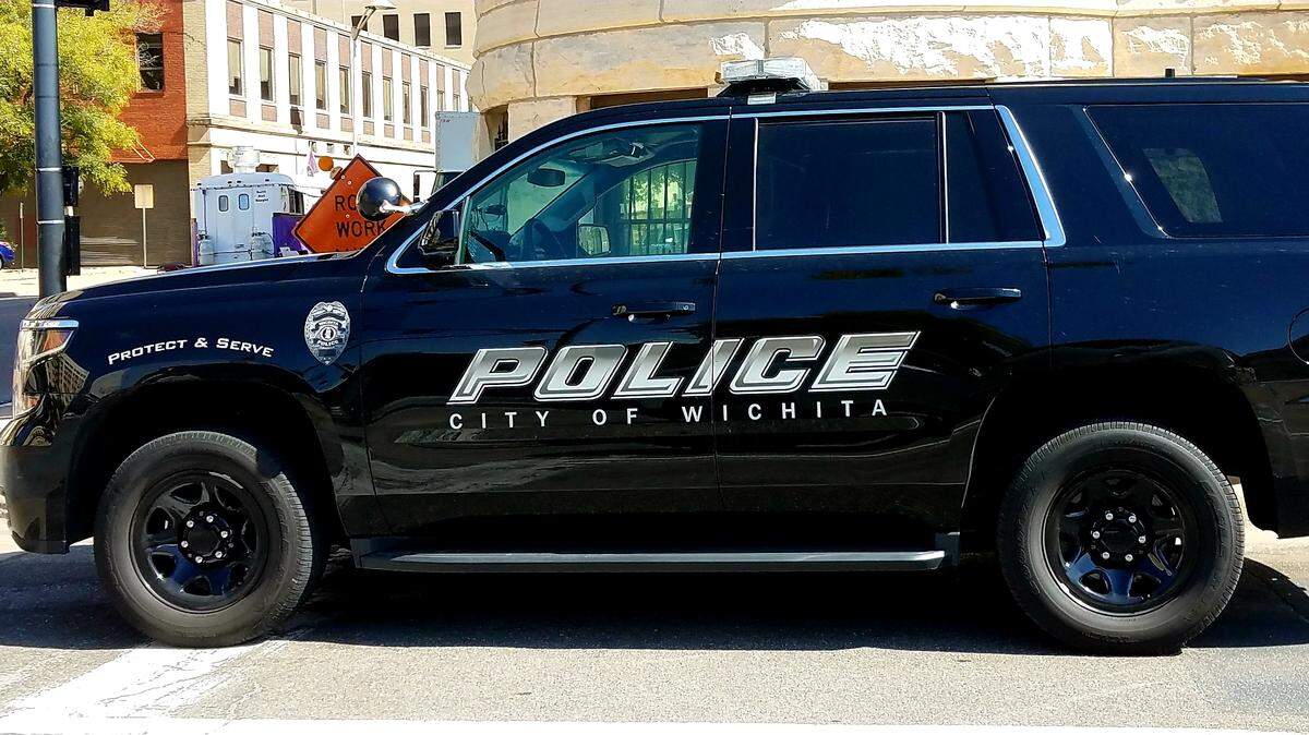 Wichita officer who changed answer on form before Cedric Lofton’s death loses license