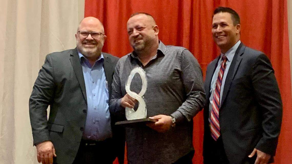 Meddys owner Alex Harb, center, was named Restaurateur of the Year at Monday’s KRHA Stars of the Industry awards.