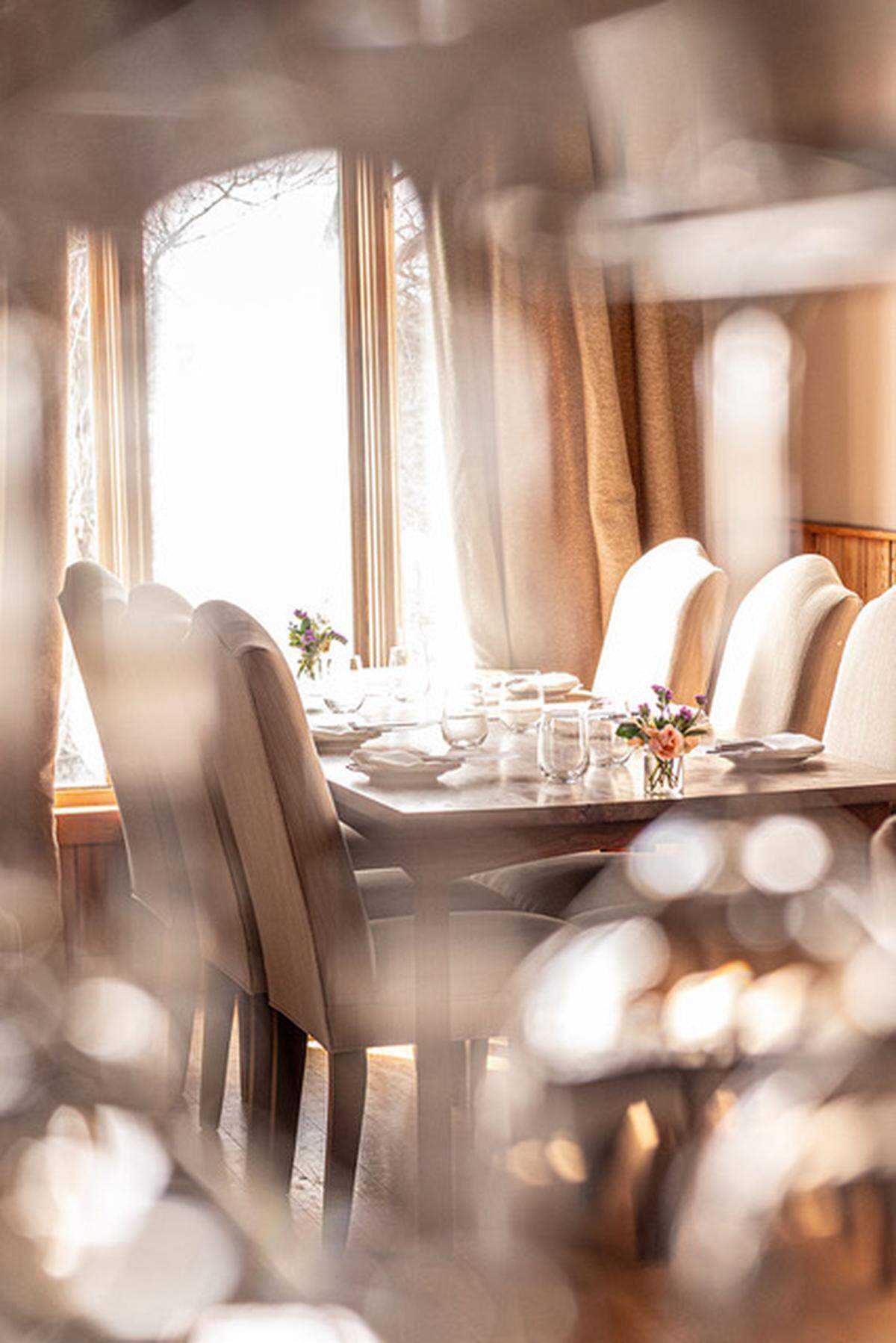 Elderslie Farm’s indoor dining room, which seats 60, will soon start offering a menu of more casual entrees and appetizers. Its multi-course prix fixe menu also will still be available.
