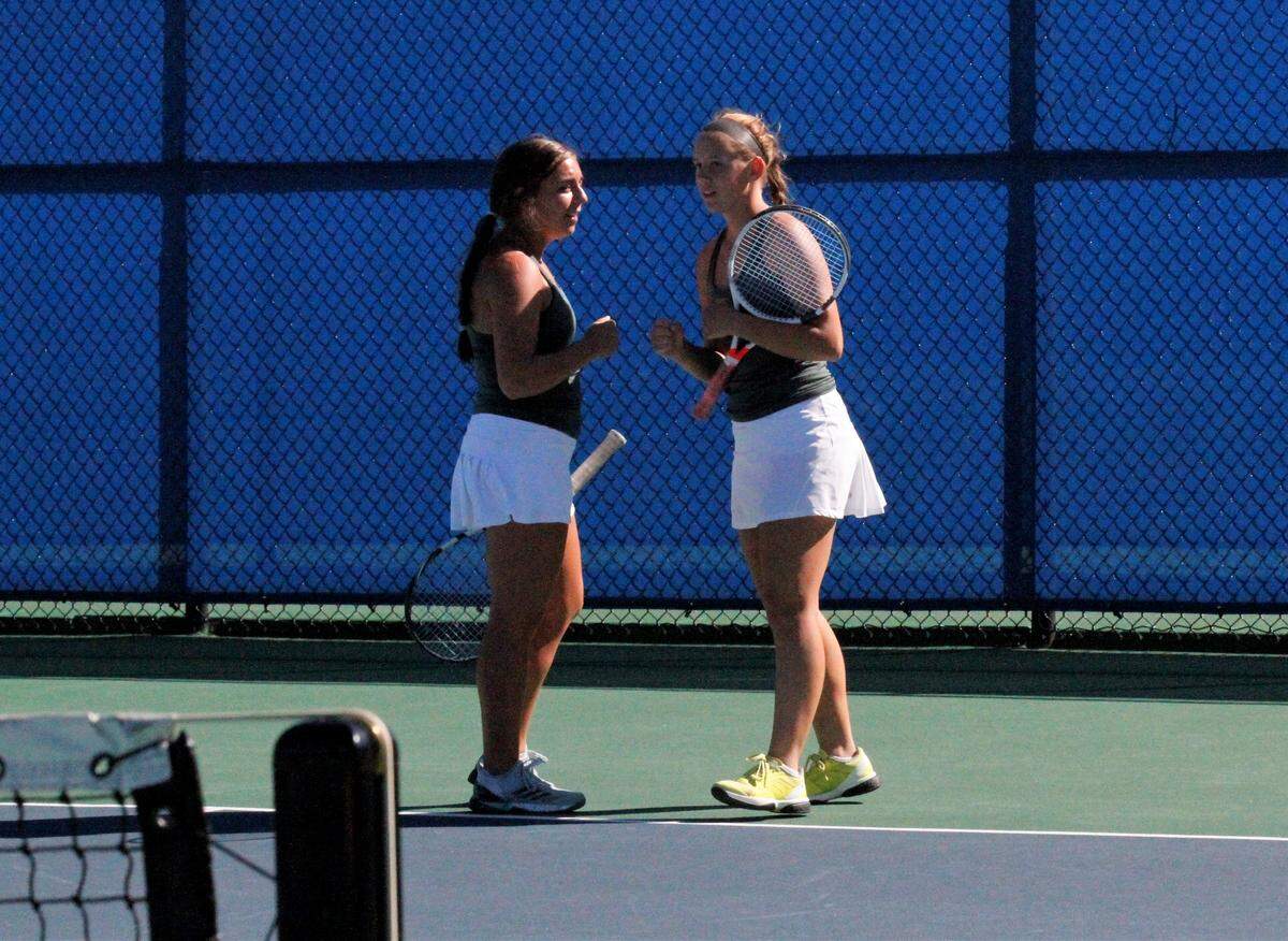 Bishop Carroll’s doubles team Lauren Steven/Paige Stranghoner took third Saturday at the 2018 Collegiate Tournament of Champions. (Sept. 22, 2018)