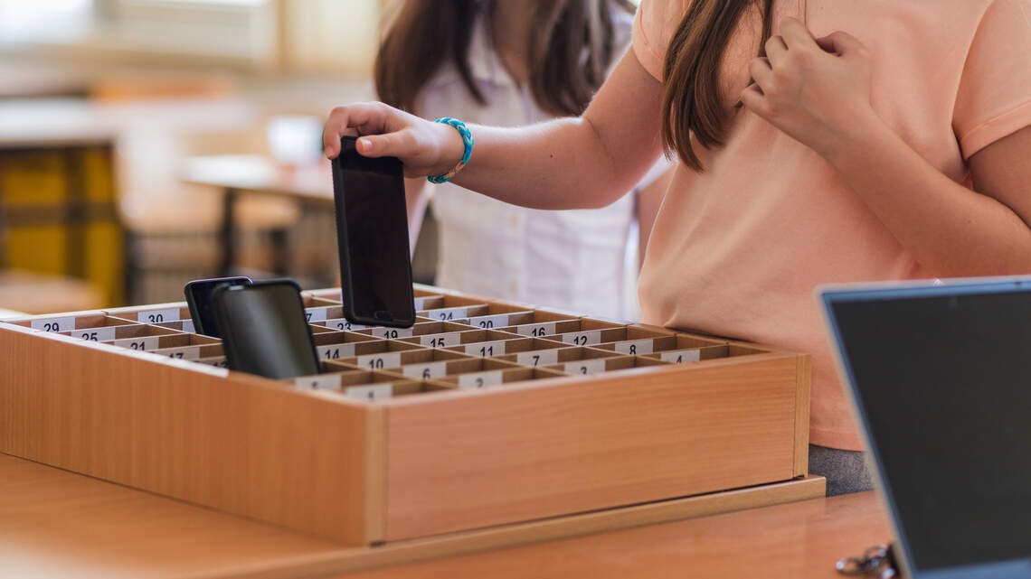 Wichita schools enact ‘bell to bell’ ban on student cell phones, devices. Here are details