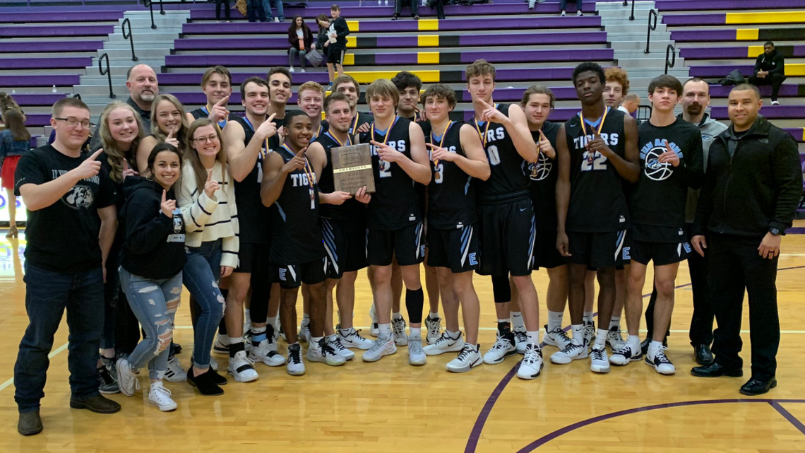 Eisenhower’s boys basketball team won the Spring Hill Invitational over the weekend.