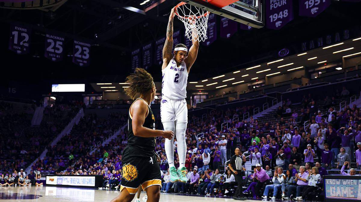 Max Jones dunks the ball for Kansas State during a win over Arkansas-Pine Bluff on Dec. 1, 2024.