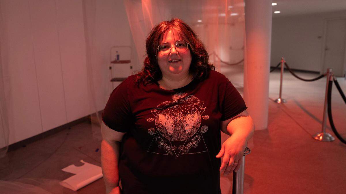 Meghan Miller, is installing an exhibition of her work “Breathing Fire” in the Wichita Art Museum’s new community gallery space. The space will display the works of local artists in a collaboration with Harvester Arts.