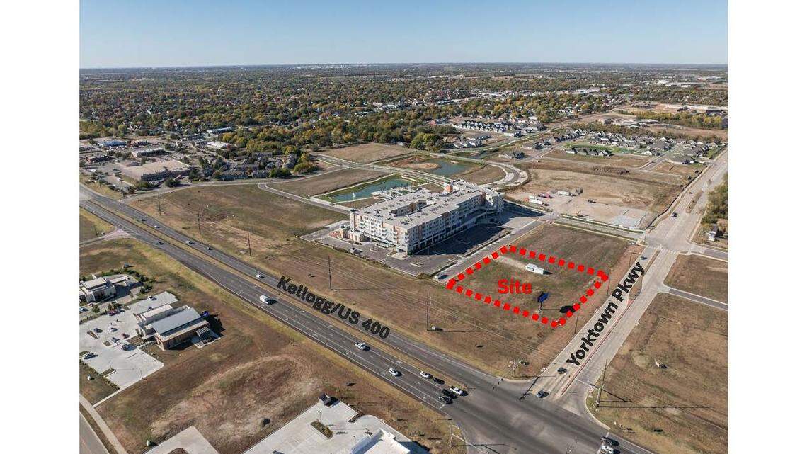 Culver’s, the national chain that’s known for its butter burgers, will locate at the Heritage development in Andover in the area denoted in red. That’s between Heritage Square, the anchor of the 110-acre development, and across Yorktown Parkway from where QuikTrip eventually will locate.