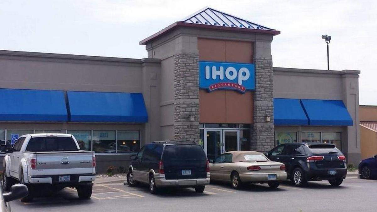New COVID rules will allow Sedgwick County restaurants, like this west-Wichita IHOP, to start offering 24-hour dining again.
