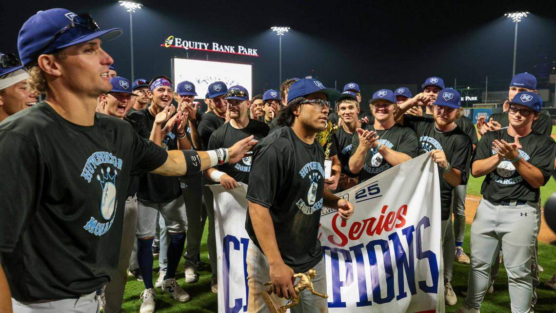 Chip on shoulder, trophy in hand: Shocker recruits lift Monarchs to NBC title