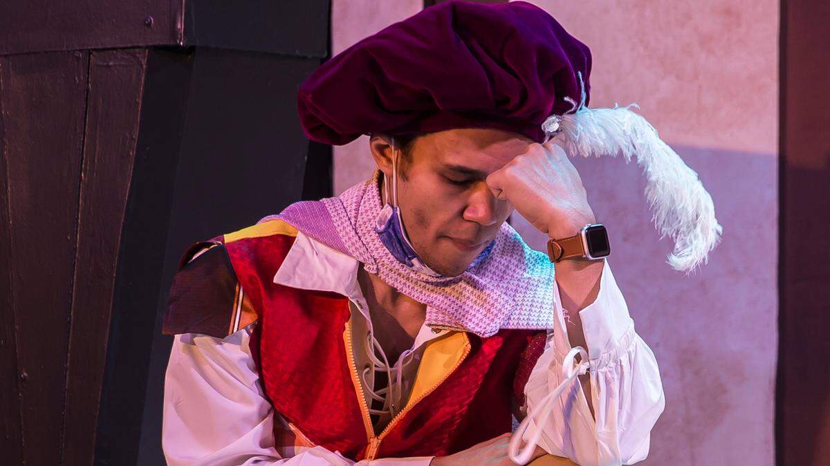 Lucas Lowry is one of three actors in Roxy’s “The Complete Works of William Shakespeare (Abridged)” opening Jan. 14.