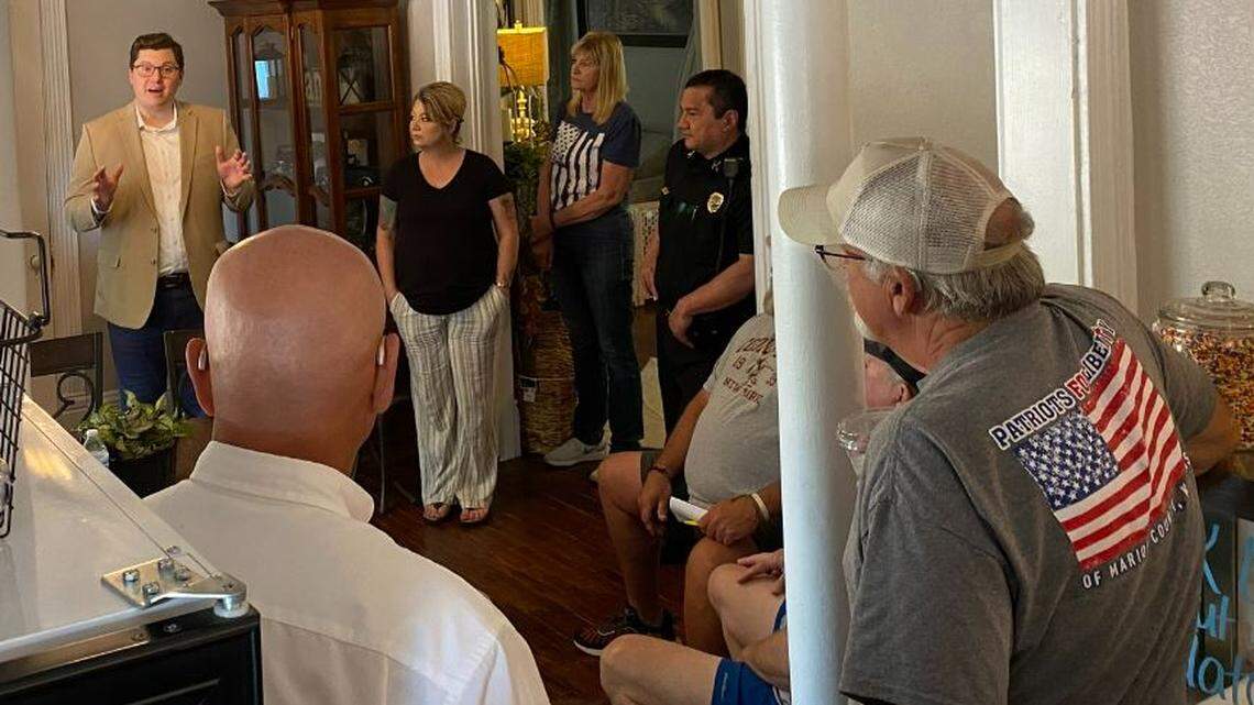 Meeting at Marion restaurant was illegal; police helped keep press away | Opinion