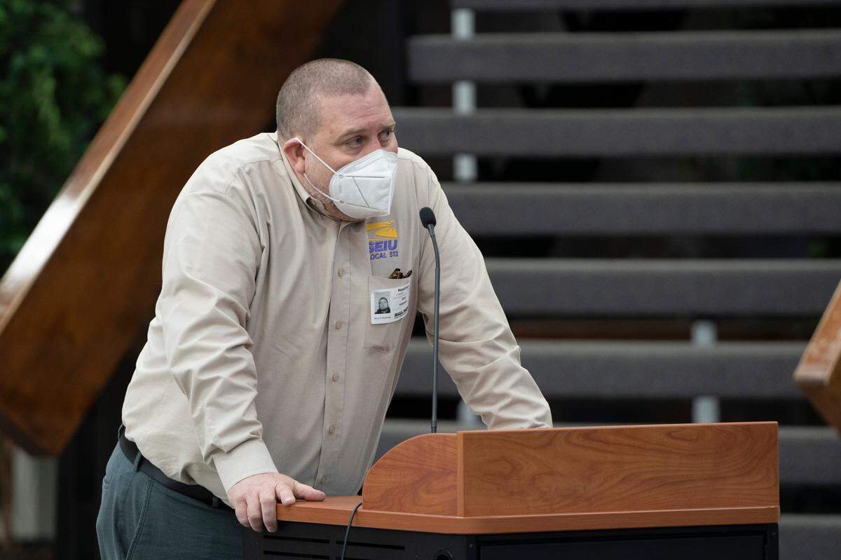 Esau Freeman, with Service Employees International, addresses the USD 259 BOE during a meeting held at at the Alvin E. Morris Administrative Center. (January 18, 2022)