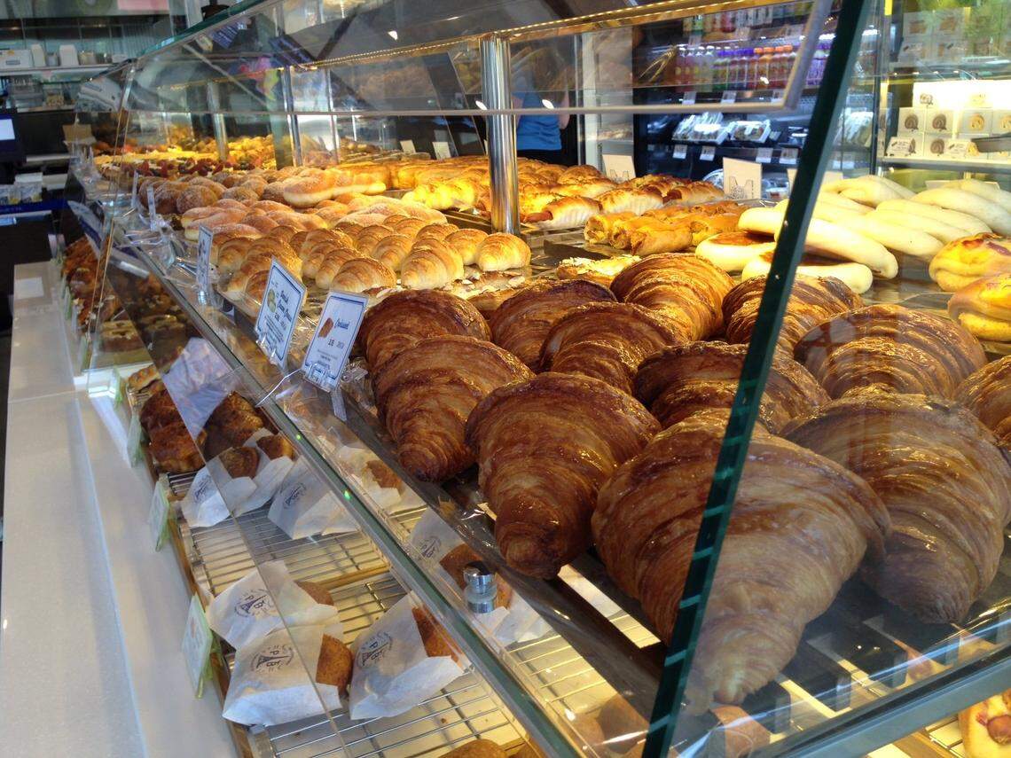 Paris Baguette focuses on French-inspired bakery items.
